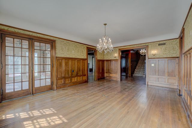 71 Otis Lane, Saint Paul, MN 55104