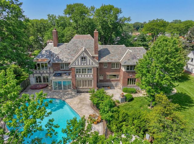 71 Otis Lane, Saint Paul, MN 55104