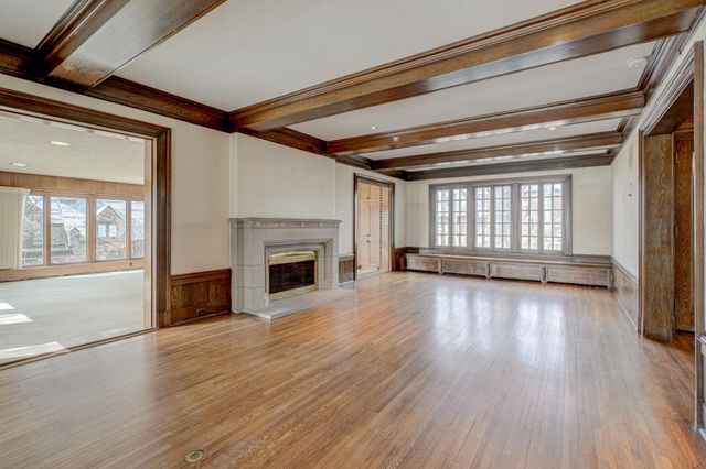 71 Otis Lane, Saint Paul, MN 55104