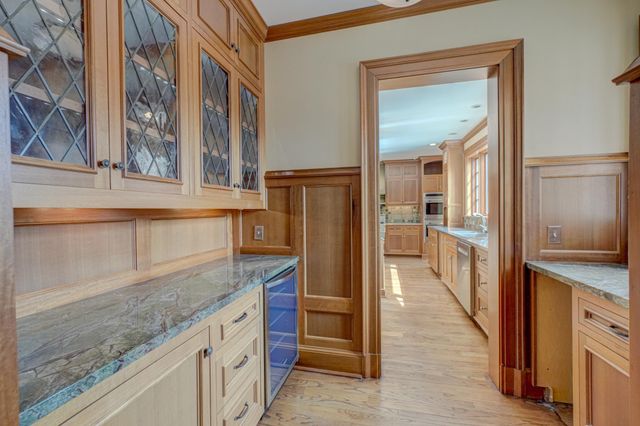 71 Otis Lane, Saint Paul, MN 55104