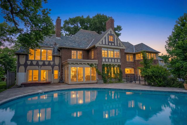 71 Otis Lane, Saint Paul, MN 55104