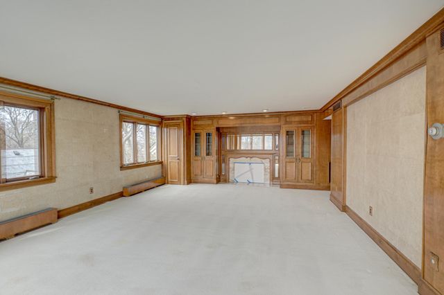 71 Otis Lane, Saint Paul, MN 55104