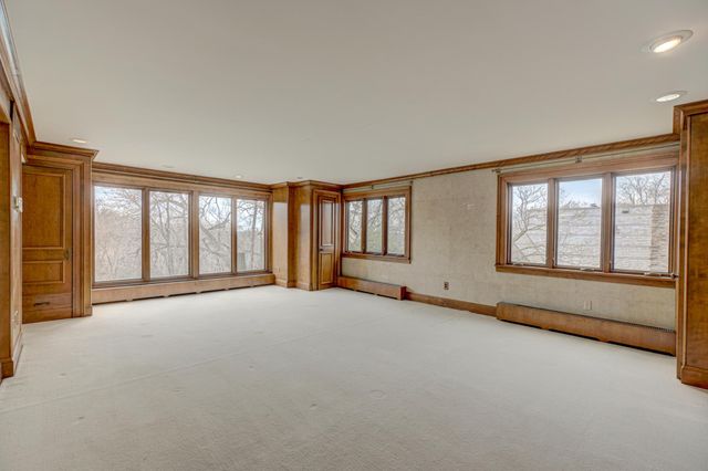 71 Otis Lane, Saint Paul, MN 55104