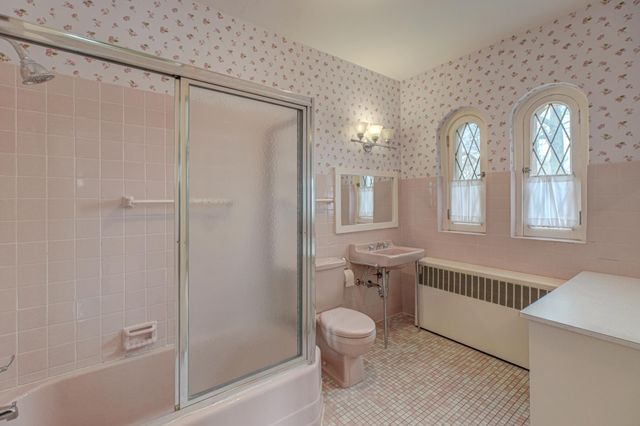 71 Otis Lane, Saint Paul, MN 55104