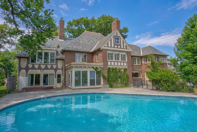 71 Otis Lane, Saint Paul, MN 55104