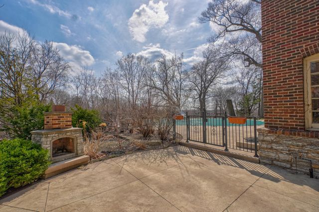 71 Otis Lane, Saint Paul, MN 55104