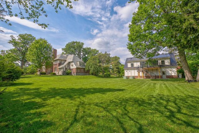 71 Otis Lane, Saint Paul, MN 55104