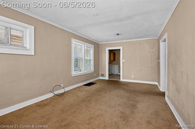 7667 Ellsworth Street, Detroit, MI 48238