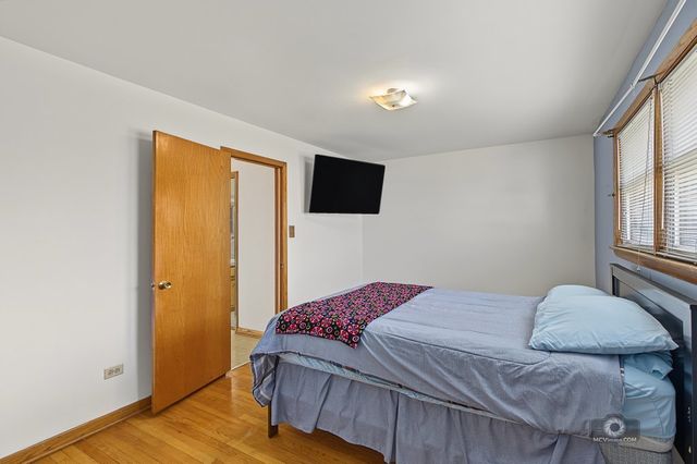 5104 S Menard Avenue, Chicago, IL 60638