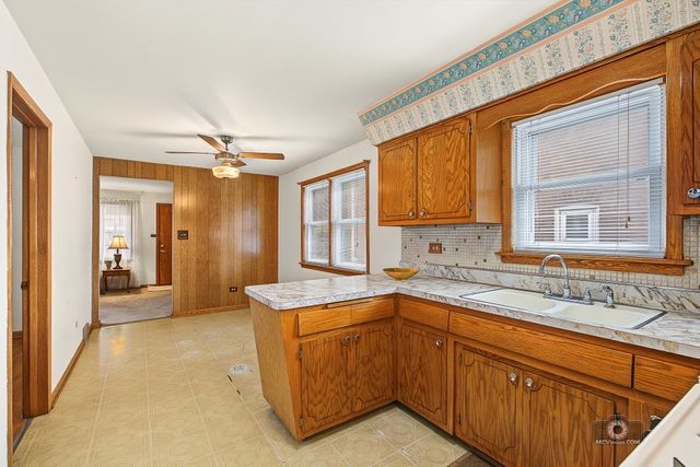 5104 S Menard Avenue, Chicago, IL 60638