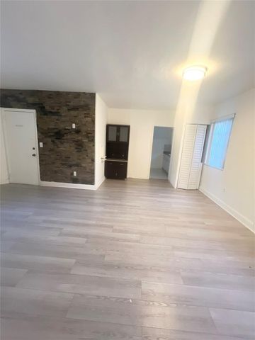 107 Calabria Avenue 10, Coral Gables, FL 33134