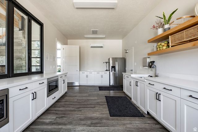 574 N 60 W, Vineyard, UT 84059