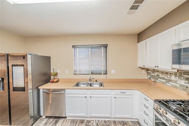 16013 Papago Place, Victorville, CA 92394