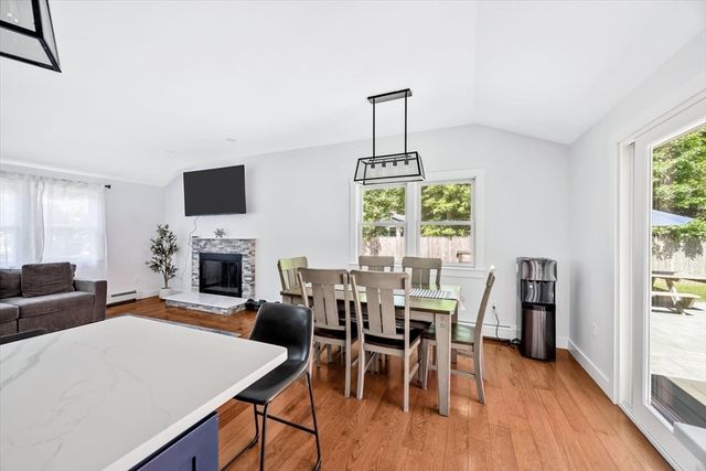 25 Nancy Ln, Barnstable, MA 02601