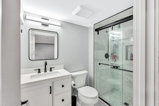 25 Nancy Ln, Barnstable, MA 02601