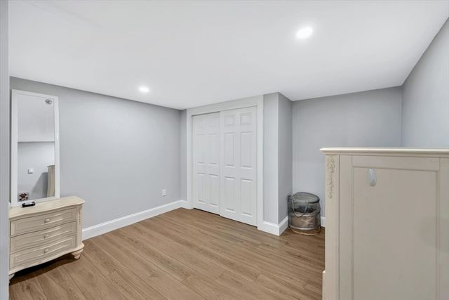 25 Nancy Ln, Barnstable, MA 02601