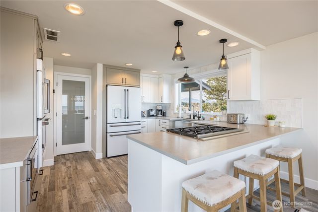 391 3 Crabs Road, Sequim, WA 98382