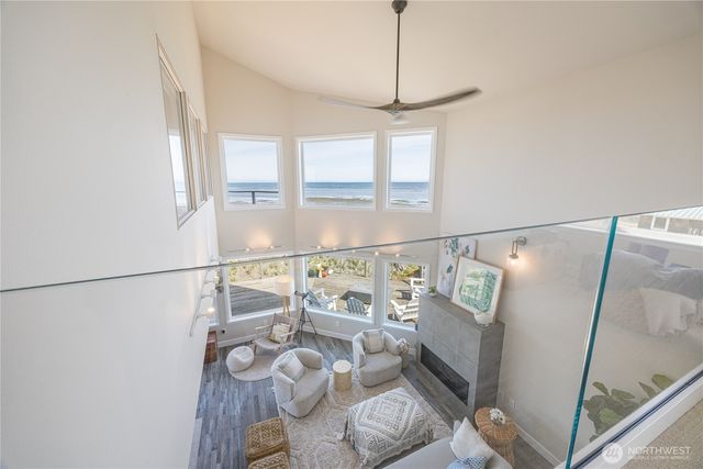 391 3 Crabs Road, Sequim, WA 98382