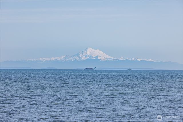 391 3 Crabs Road, Sequim, WA 98382