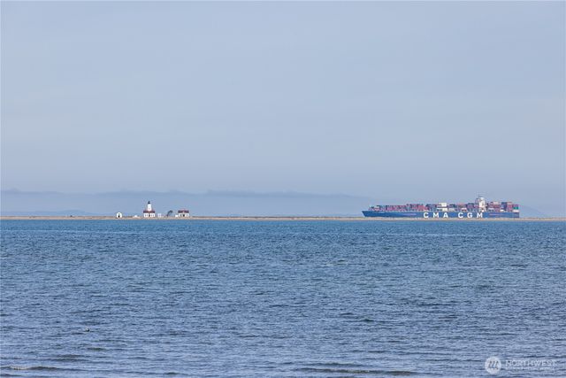 391 3 Crabs Road, Sequim, WA 98382