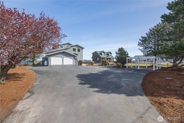 391 3 Crabs Road, Sequim, WA 98382