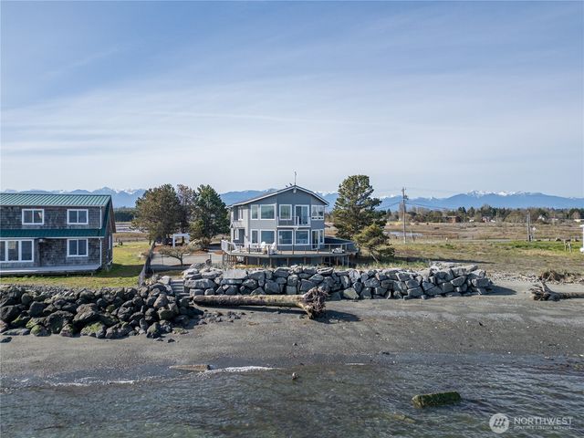 391 3 Crabs Road, Sequim, WA 98382