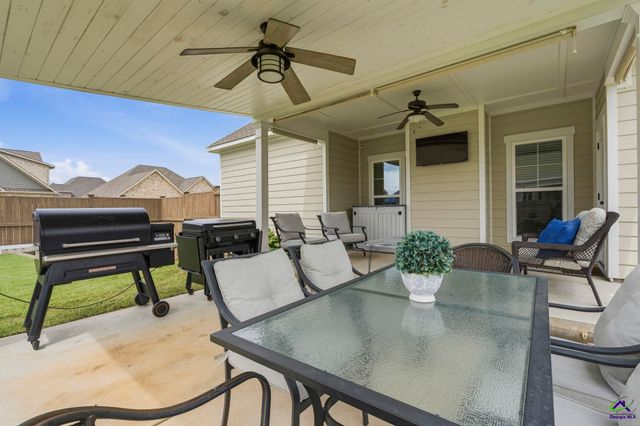 101 Kloe Court, Warner Robins, GA 31088