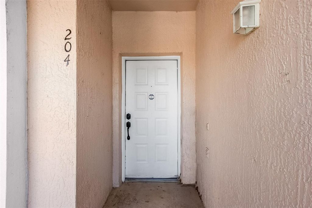 Image 3 of property listing at 13829 TIMBERLAND DRIVE 204, Orlando, FL 32824