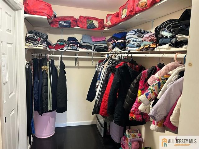 26 Hamilton Avenue, Edison, NJ 08820