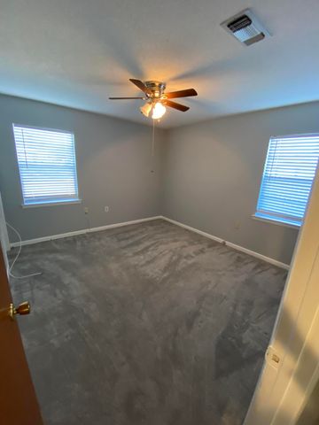 31 North Street, Mary Esther, FL 32569