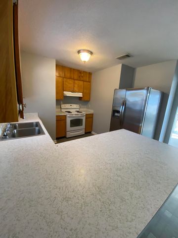 31 North Street, Mary Esther, FL 32569