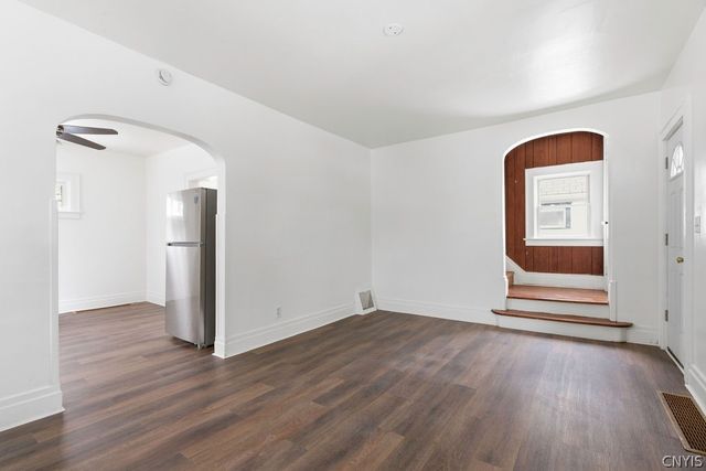 497 Pleasantview Avenue, Salina, NY 13208