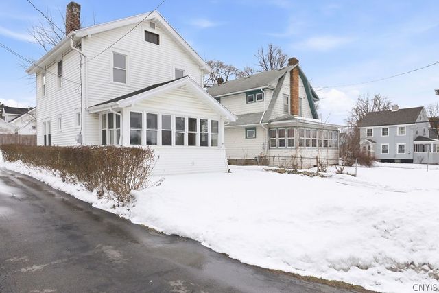 497 Pleasantview Avenue, Salina, NY 13208