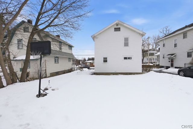 497 Pleasantview Avenue, Salina, NY 13208