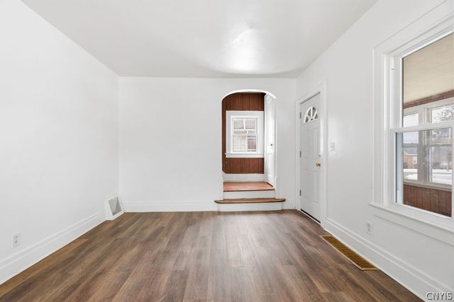 497 Pleasantview Avenue, Salina, NY 13208