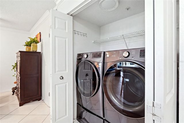 2400 FEATHER SOUND DRIVE 427, Clearwater, FL 33762