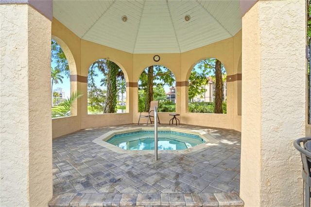 2400 FEATHER SOUND DRIVE 427, Clearwater, FL 33762