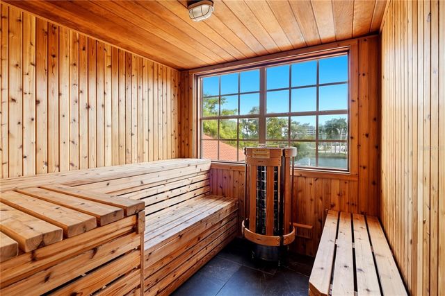 2400 FEATHER SOUND DRIVE 427, Clearwater, FL 33762