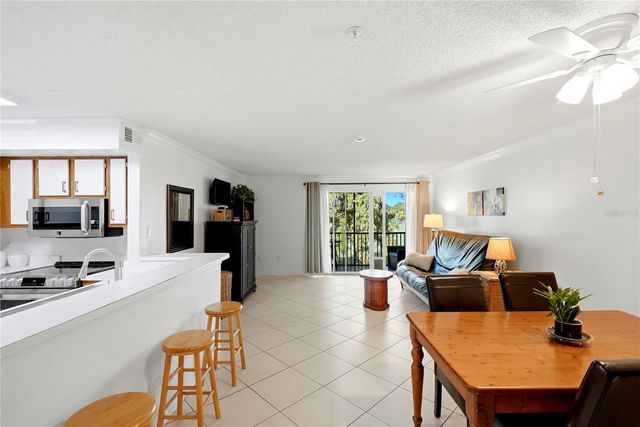 2400 FEATHER SOUND DRIVE 427, Clearwater, FL 33762
