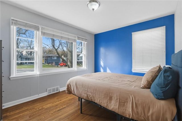 3506 W 74th Street, Prairie Village, KS 66208