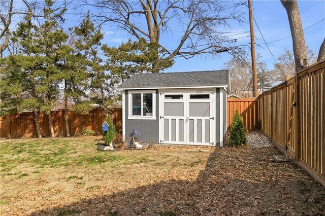 3506 W 74th Street, Prairie Village, KS 66208