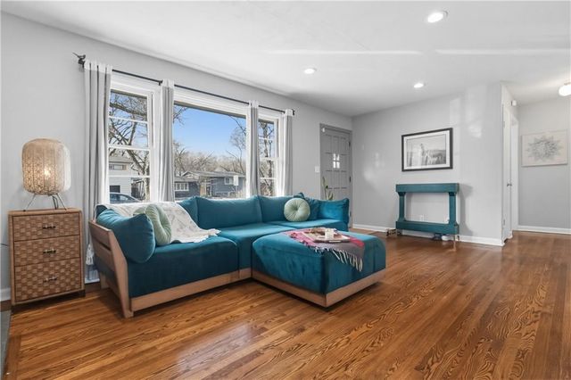 3506 W 74th Street, Prairie Village, KS 66208