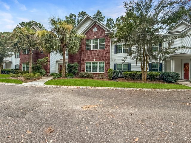 206 Golfview Lane, Summerville, SC 29485