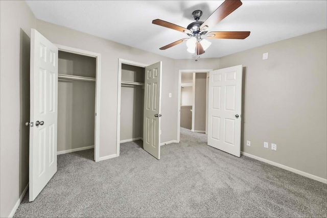 1011 Wentworth Drive, Pearland, TX 77584