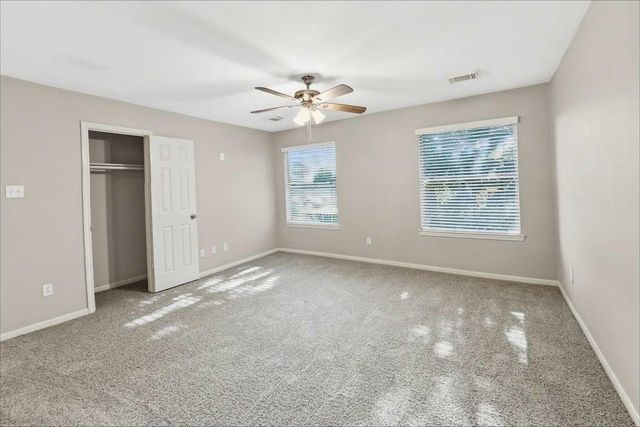 1011 Wentworth Drive, Pearland, TX 77584