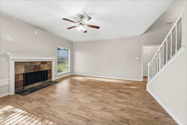 1011 Wentworth Drive, Pearland, TX 77584