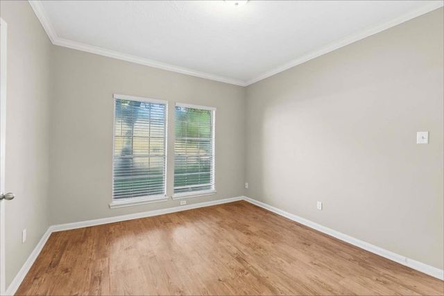 1011 Wentworth Drive, Pearland, TX 77584
