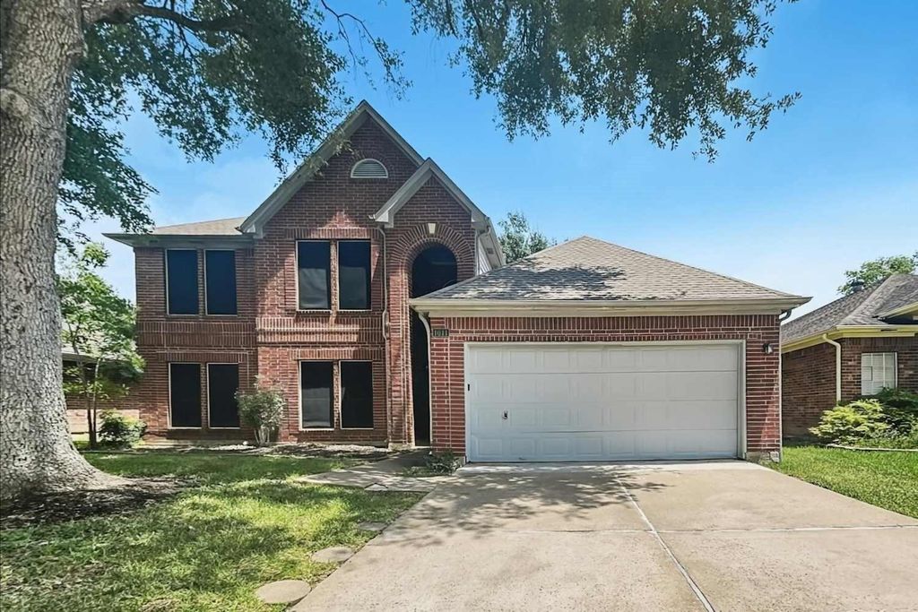 1011 Wentworth Drive, Pearland, TX 77584