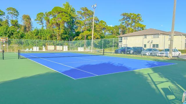 25 Lake Vista Trl Apt 204, Port St Lucie, FL 34952