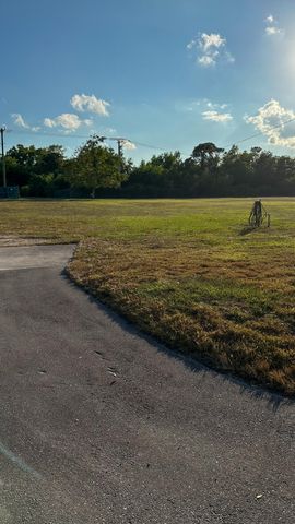 25 Lake Vista Trl Apt 204, Port St Lucie, FL 34952